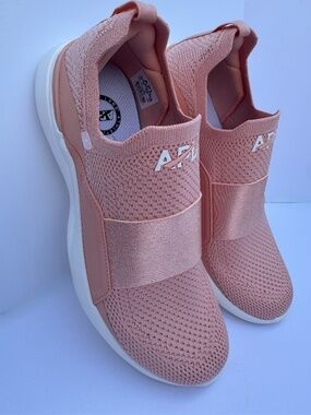 APL TechLoom Bliss Slip-On Sneakers NWOT Women's Size 8.5 Blush Ivory